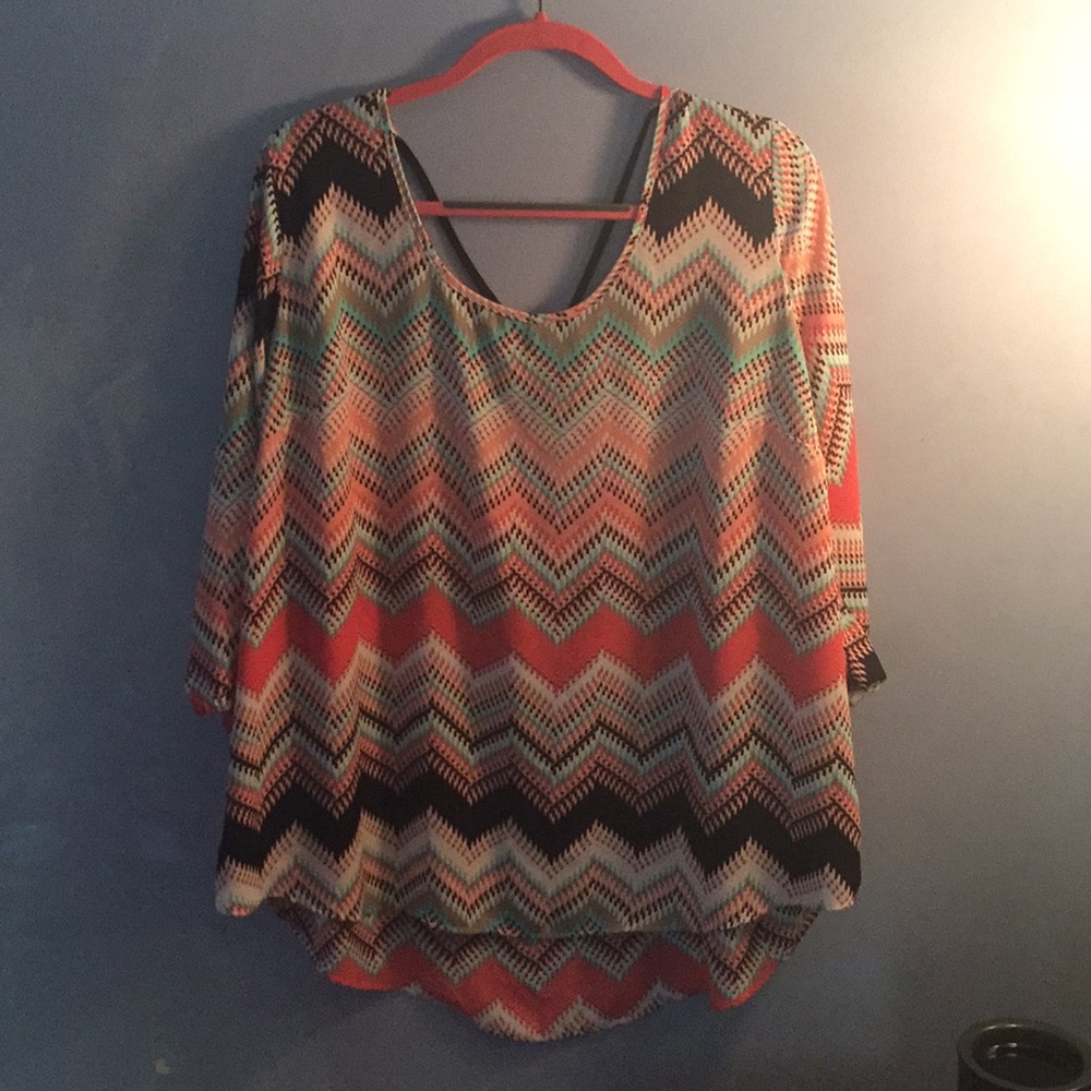 Multicolor chevron top